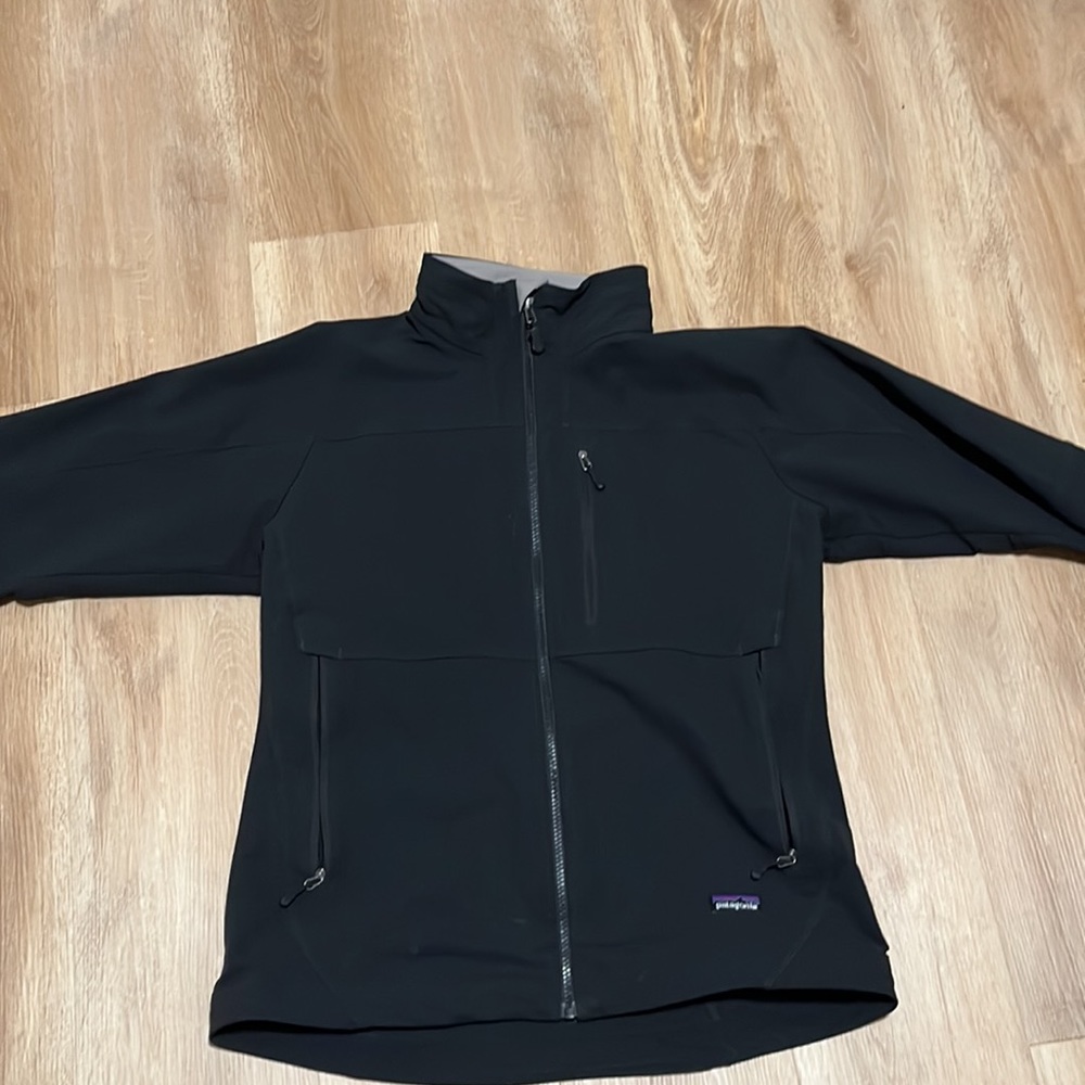 Patagonia Black soft shell jacket polartec